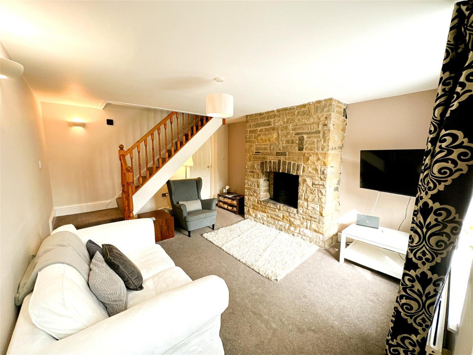 Country Cottage With Church View And Fireplace Near Leeds & York Экстерьер фото